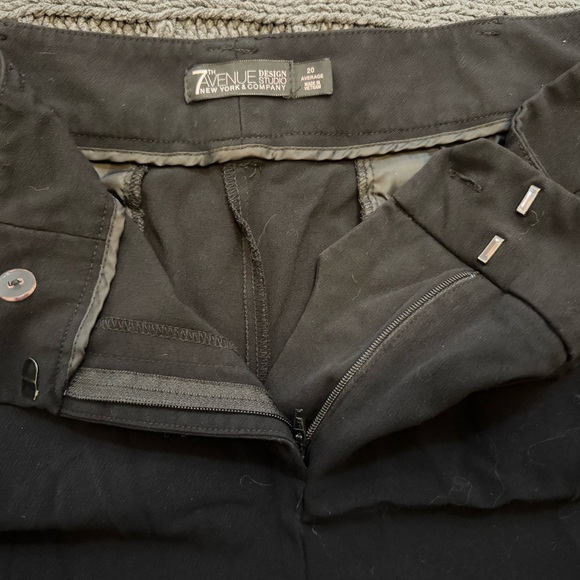 New York & Company Women's Black Dress Pants (Size 20) - Picture 5 of 8